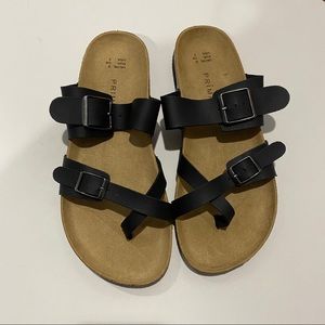 NEW Sandals Size 7